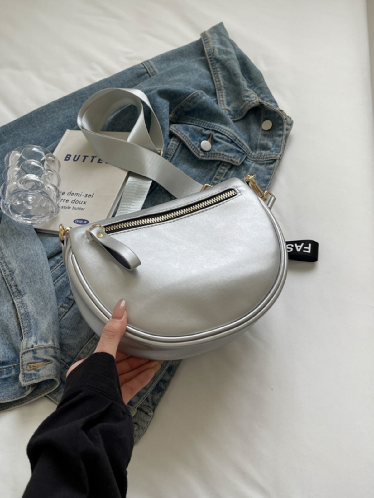 Women'S Elle Bags - حقيبة كتف نسائية براقة بتصميم صدفي،