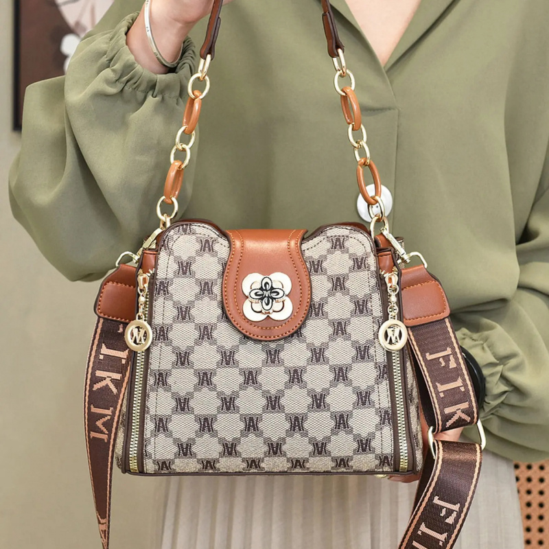 حقيبة كتف مطبوعة بتصميم عتيق،  - مراجعة Women Bags Crossbody وسعره
