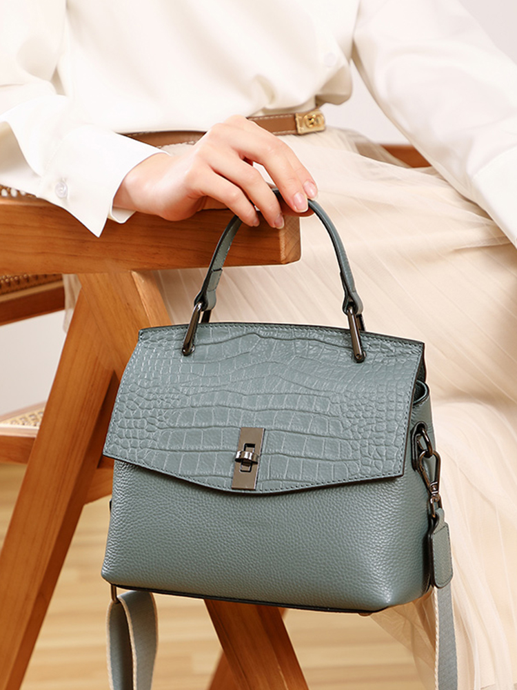 حقيبة يد من الجلد الطبيعي للنس - مراجعة Women Bags Offers وسعره
