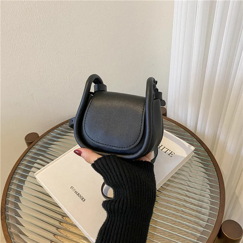 حلوى لون الموضة بولي Leather ا - مراجعة Women Bags Offers وسعره