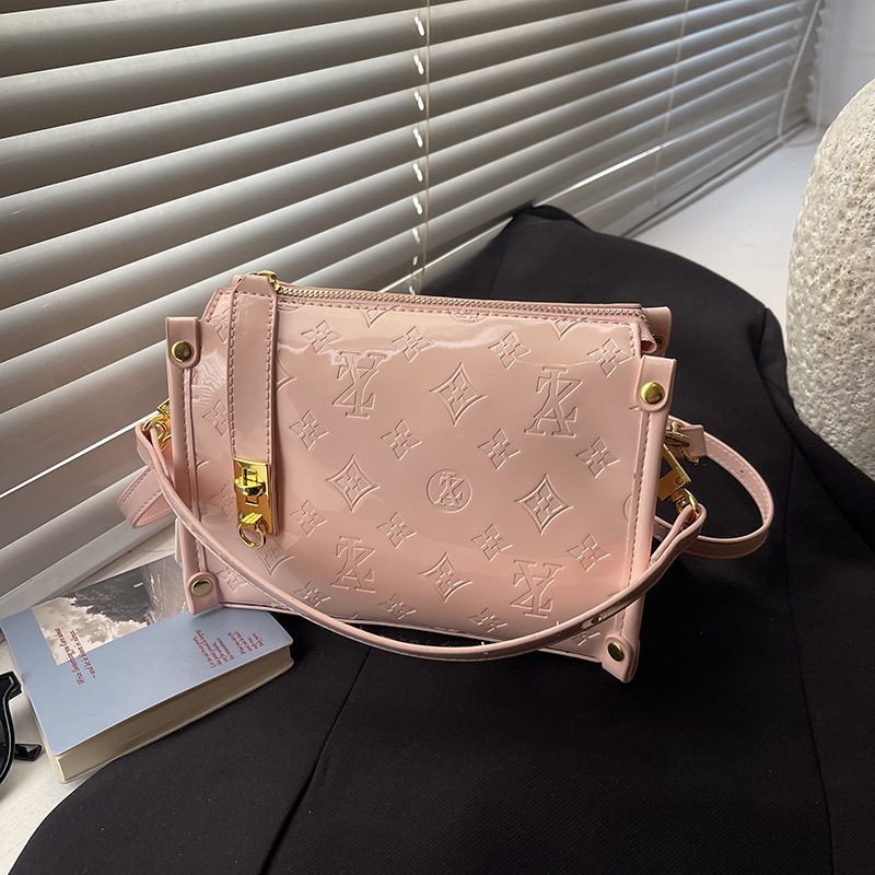 حقيبة جلدية فاخرة بتصميم كلاسي - مراجعة Women'S Bags New Collection وسعره