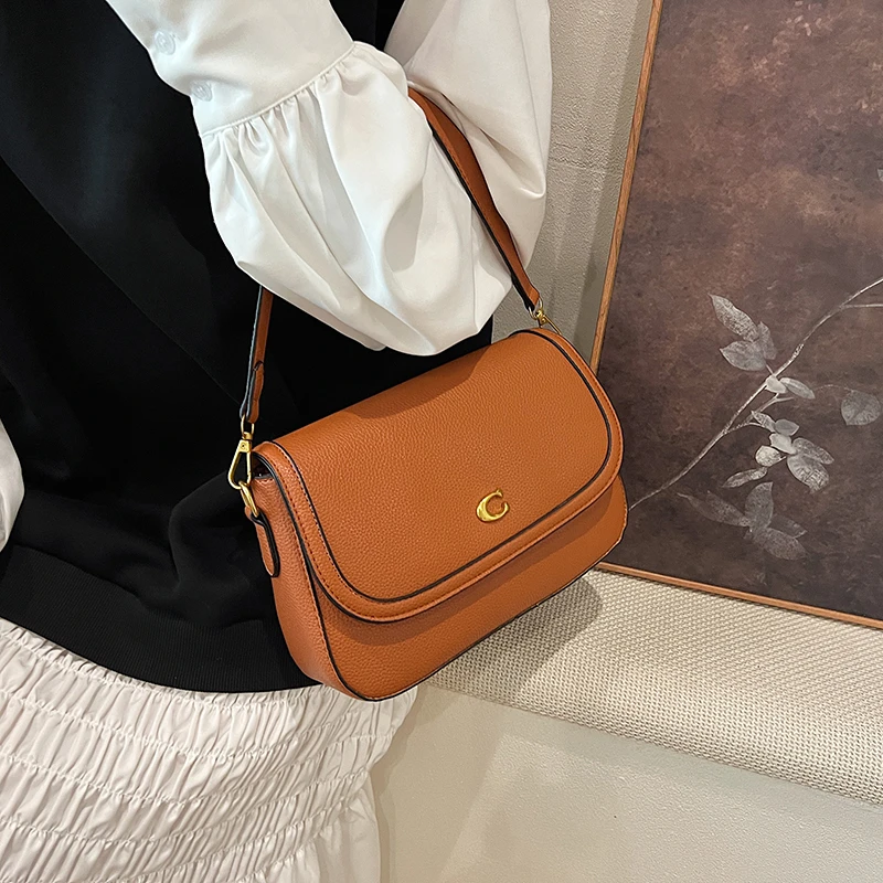 حقيبة كتف نسائية أنيقة من الجل - مراجعة Women'S Bags Jacquemus وسعره
