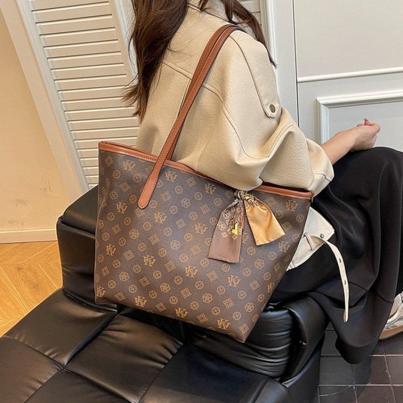 حقيبة حفاضات أنيقة للنساء من ت - مراجعة Women'S Bags Jacquemus وسعره